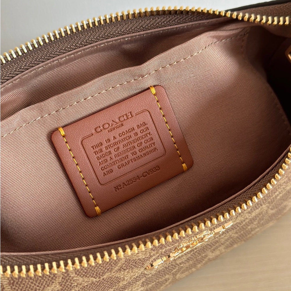 😍😍😍Teri Coach shoulder bag brown - Picture 6 of 8